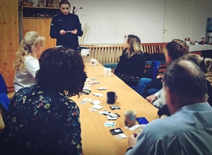 Spotkanie policjantki z kadrą pedagogiczną Ochotniczych Hufców Pracy w Łomży