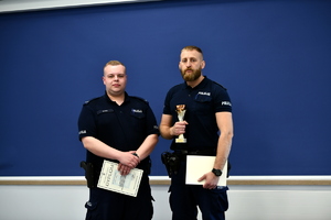 policjanci