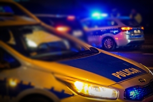 policjanci na zdarzeniu drogowym