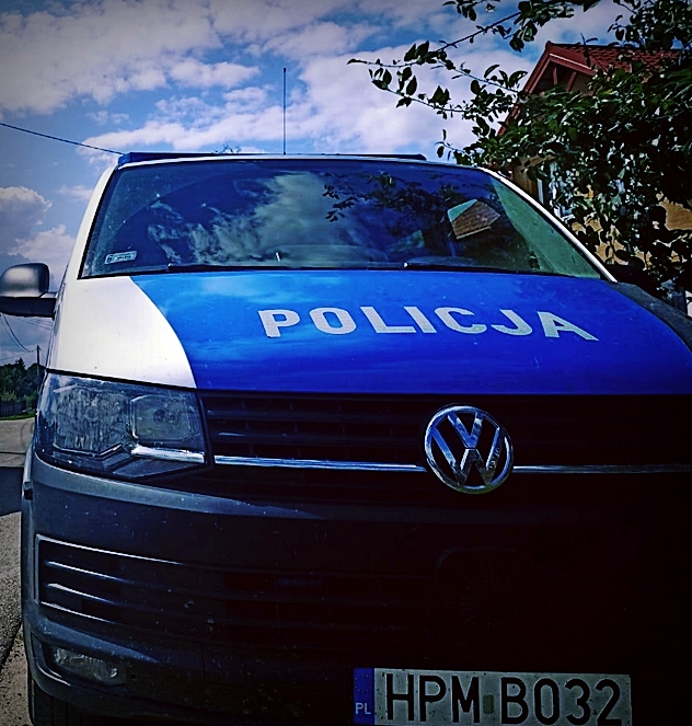 Mężczyzna w Nowogrodzie odpowie za znieważenie policjantów